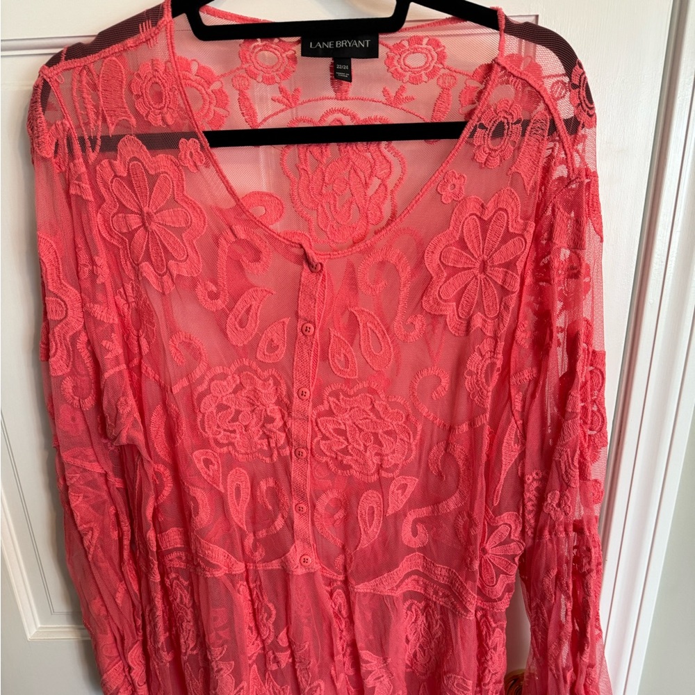 Beautiful 22/24 Lane Bryant Peach Laced Blouse